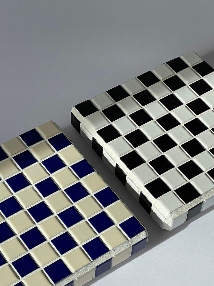 Échiquier en carreaux de céramique - alternate view